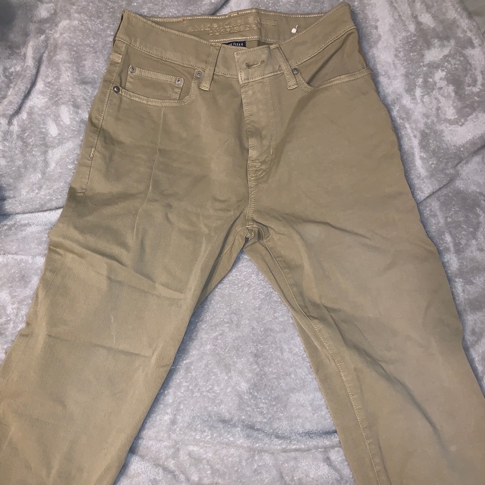 Men’s American Eagle Khakis NEVER WORN